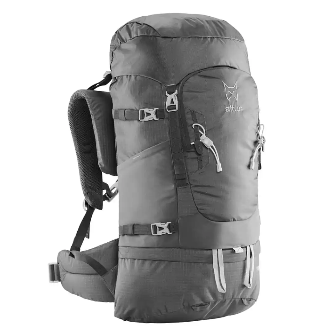 Mochila de trekking Altus Pirineos 50 litros con sistema de espalda regulable en altura y cuerpo divisible